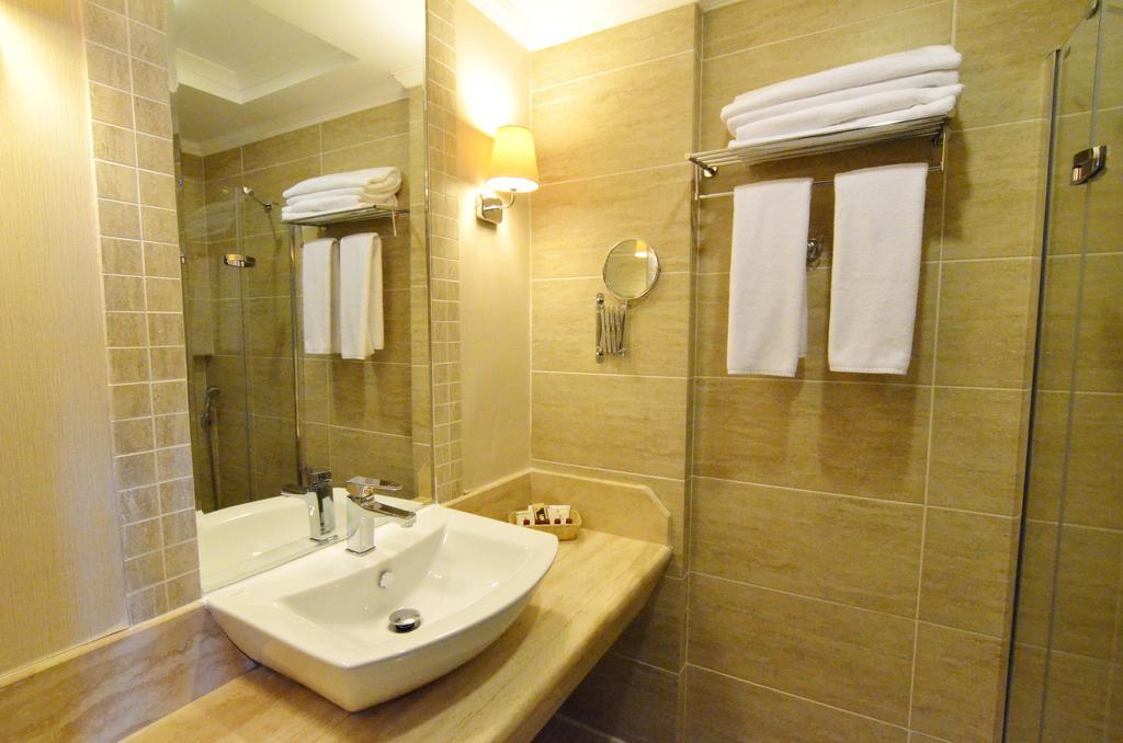 Standard Double or Twin Room with Land View