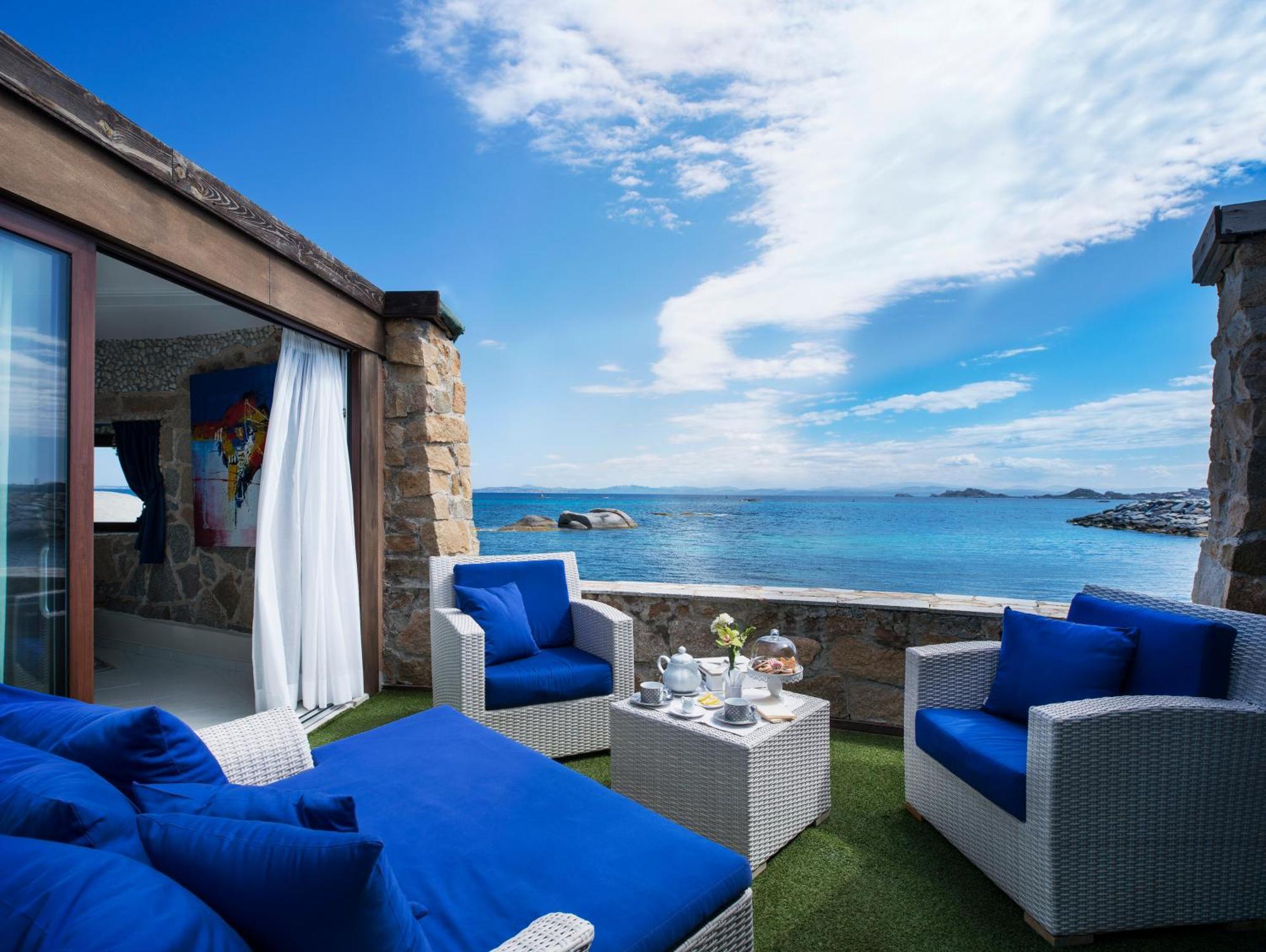 Deluxe Suite with Terrace and Sea View,1624763899:JPEG