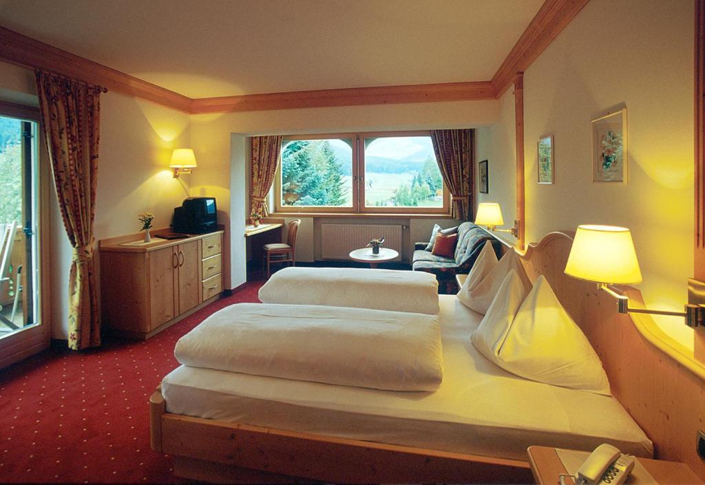 Superior Double Room with Balcony,31233998:JPEG