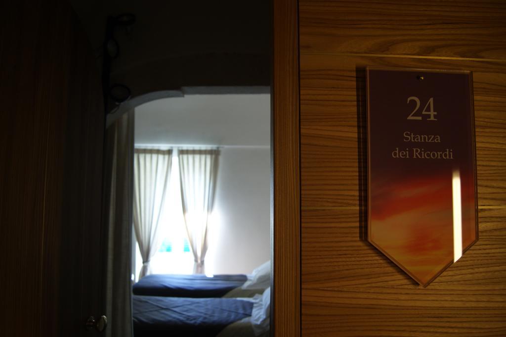 Double Room,377241154:JPEG
