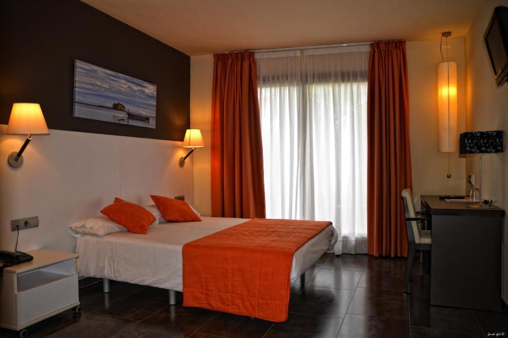 Double or Twin Room with Balcony,33430087:JPEG