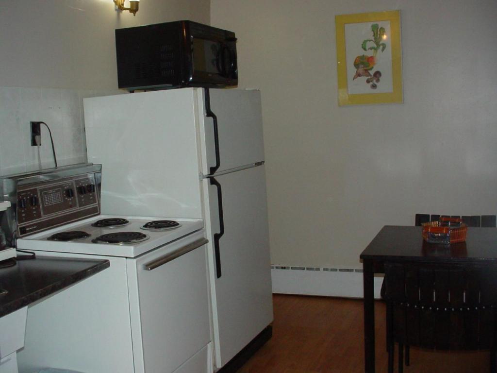 King Room with Kitchen
