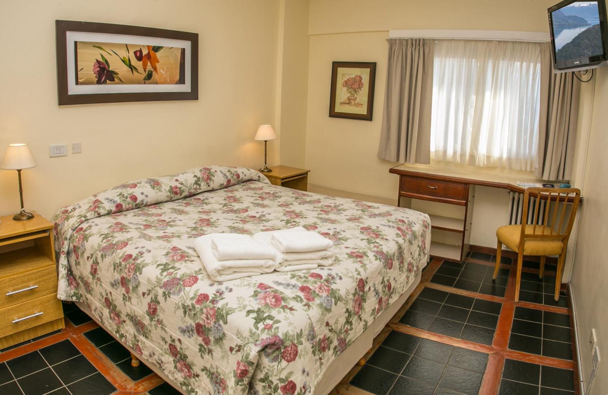 Double or Twin Room,334474249:JPEG