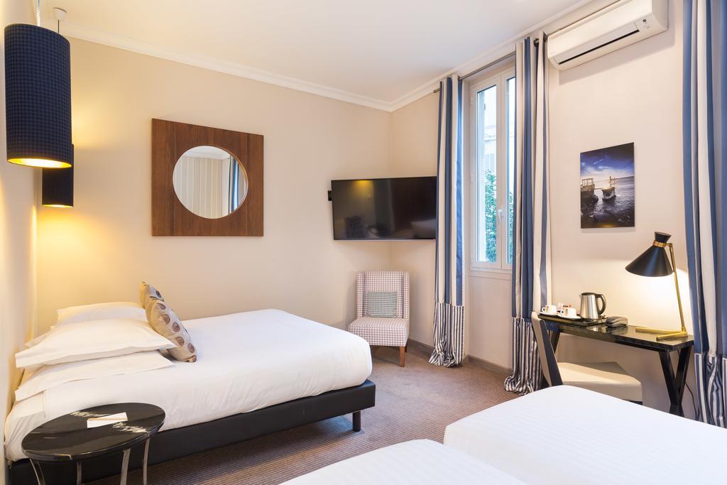 Prestige Room