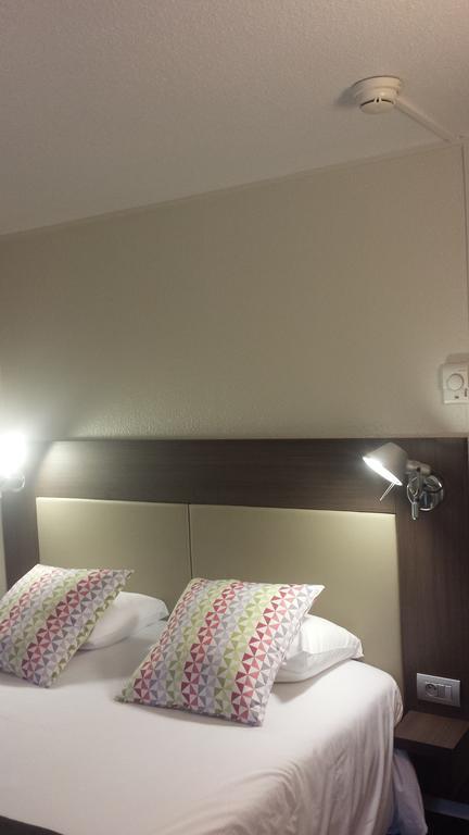 Standard Double Room,382392379:JPEG
