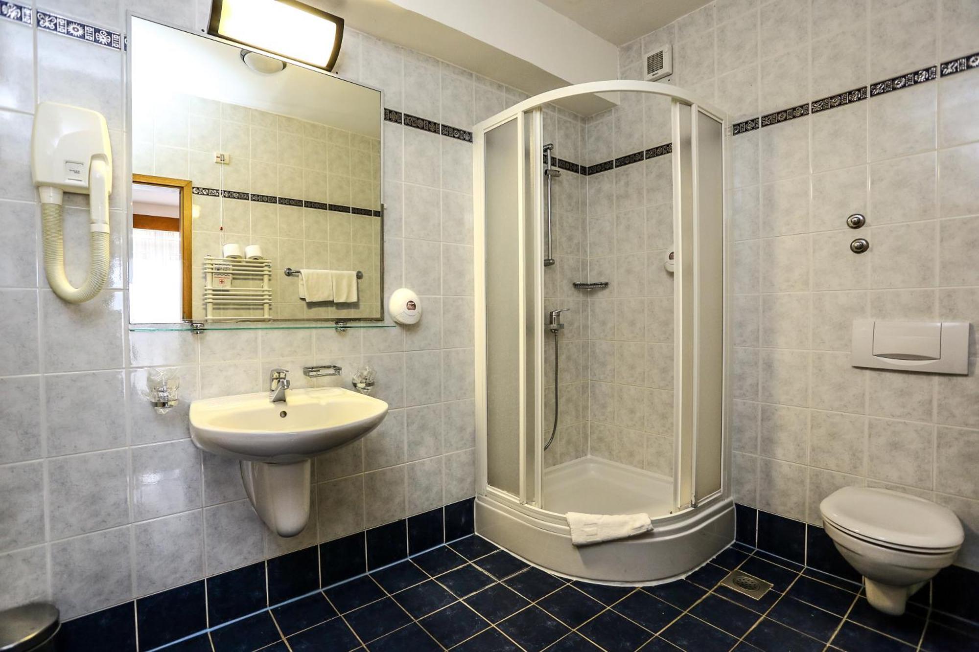 Double Room with Balcony,1212362269:JPEG