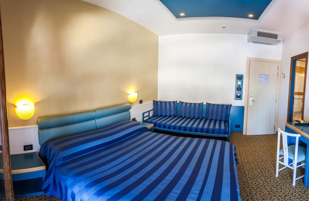 Dreibettzimmer