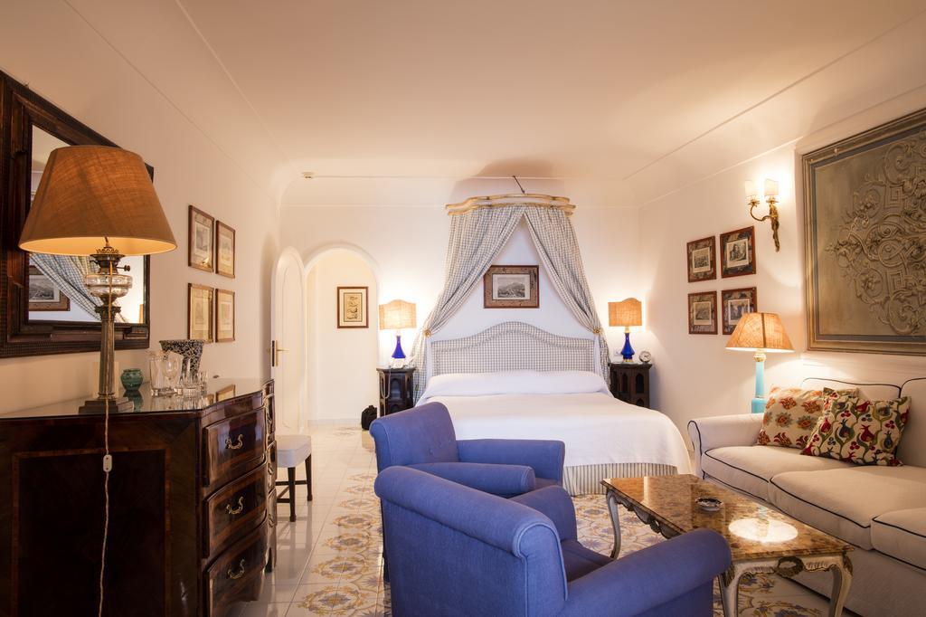 Chambre Double ou Lits Jumeaux - Vue sur Piscine