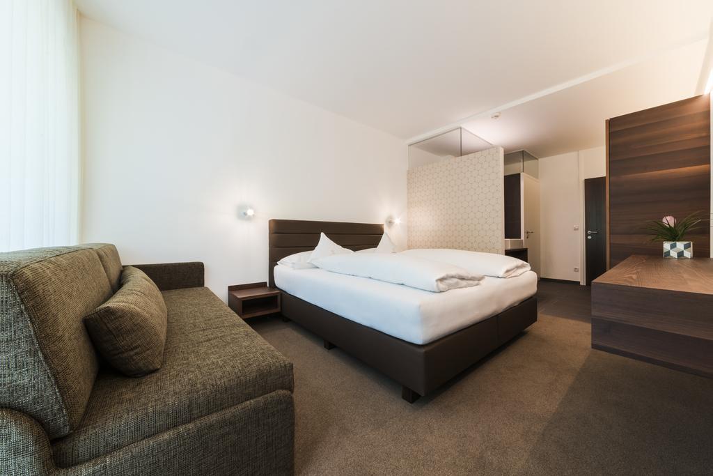 Superior Double Room Balcony Mountain View