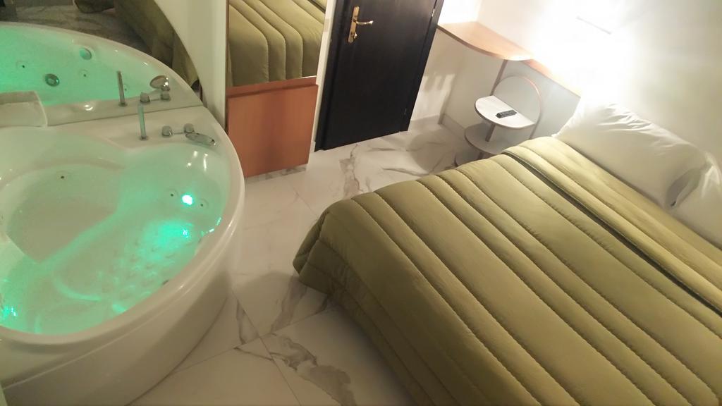Double Room with Spa Bath