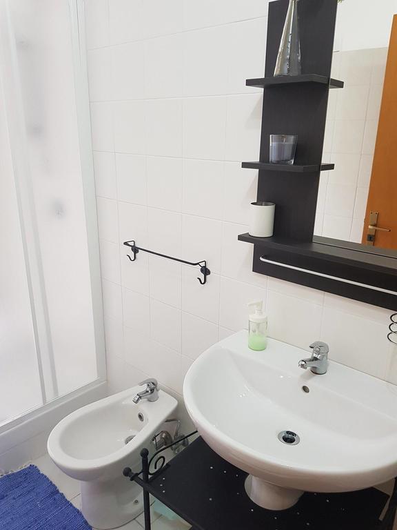 Triple Room with Private External Bathroom,403341924:JPEG