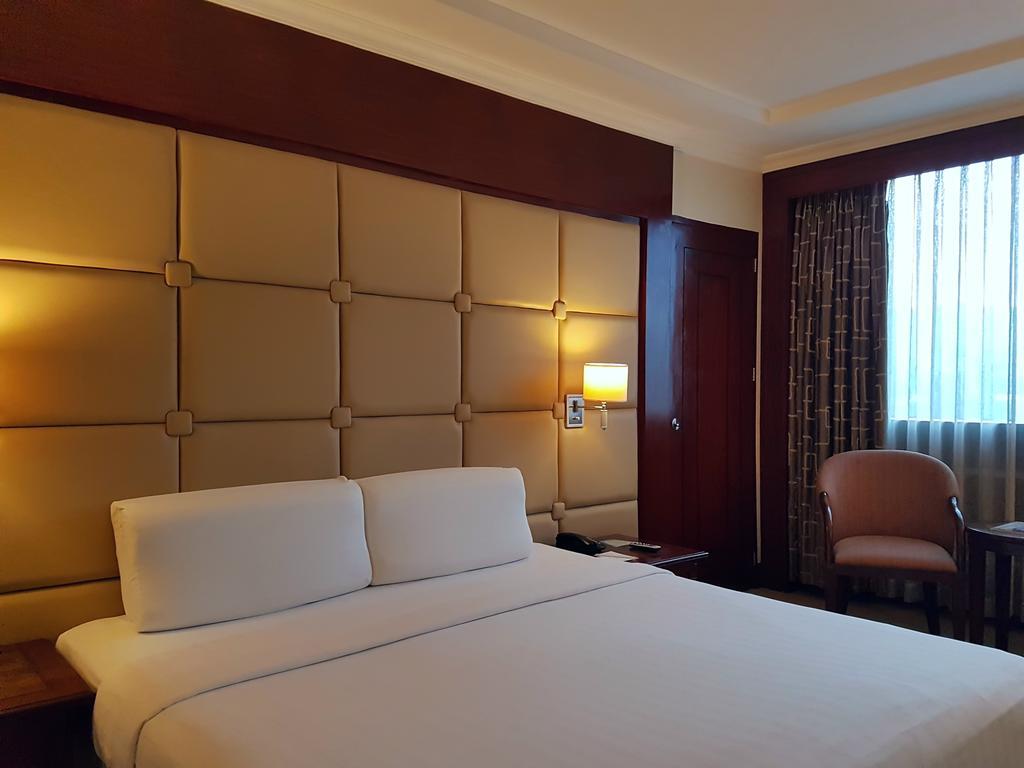 Parklane Twin or Double Plus Room