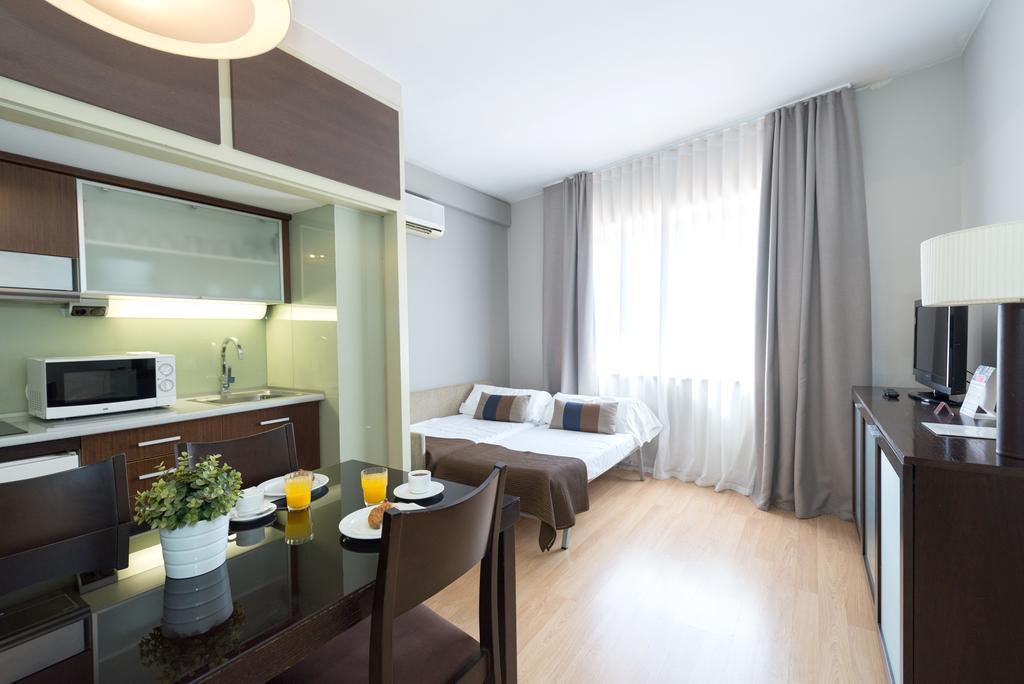 One-Bedroom Standard Apartment