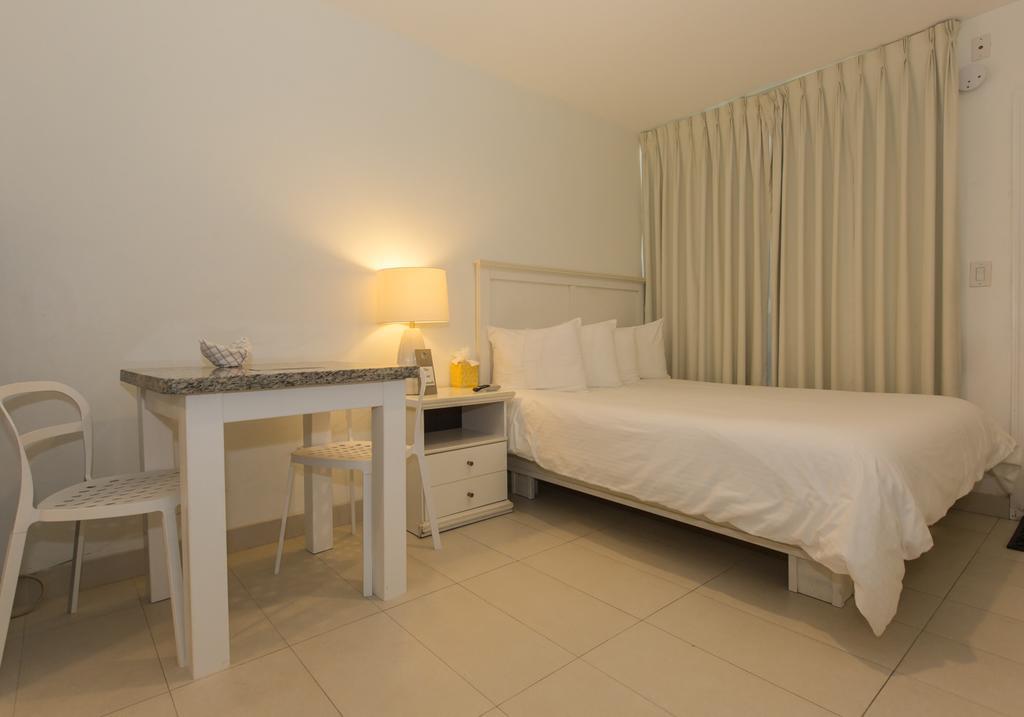 Single Room,1589546450:JPEG