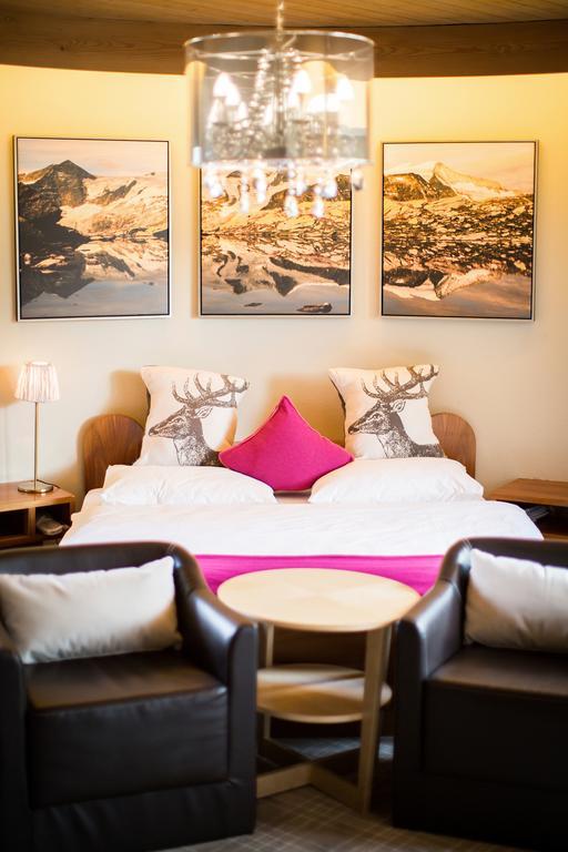 Two-Bedroom Apartment with Balcony,416151939:JPEG