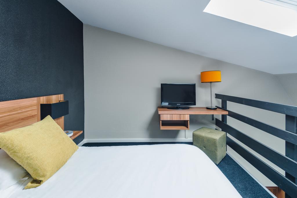Superior Queen Room with Sofa Bed - Non-Smoking