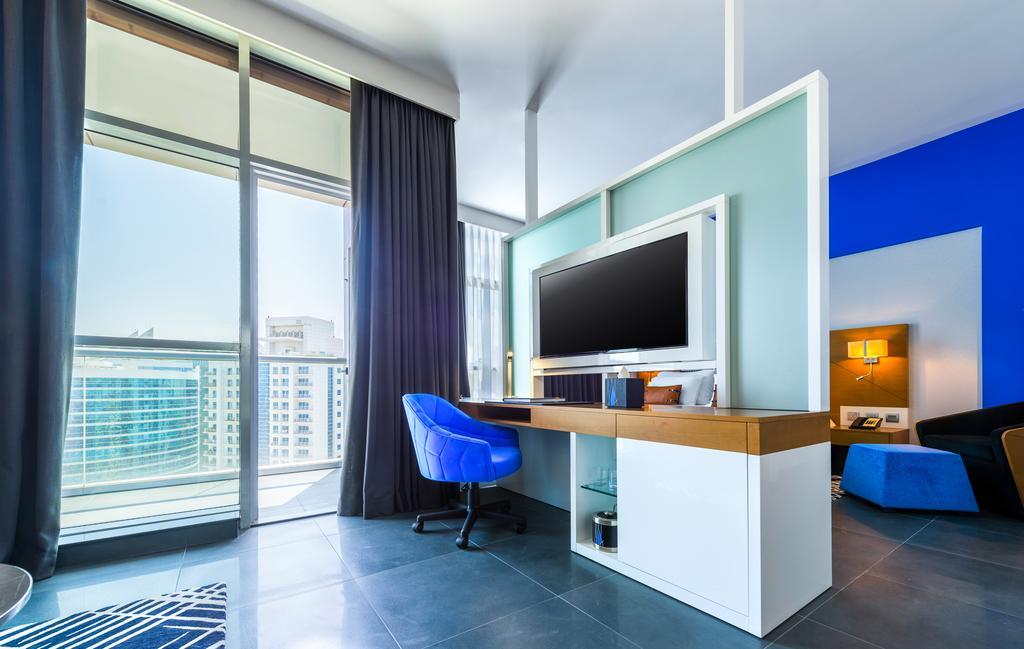 VYP Premium Suite with VYP Lounge Access