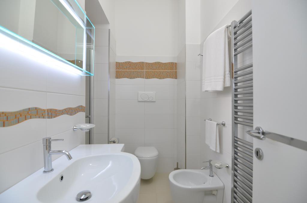 Double Room,451362342:JPEG