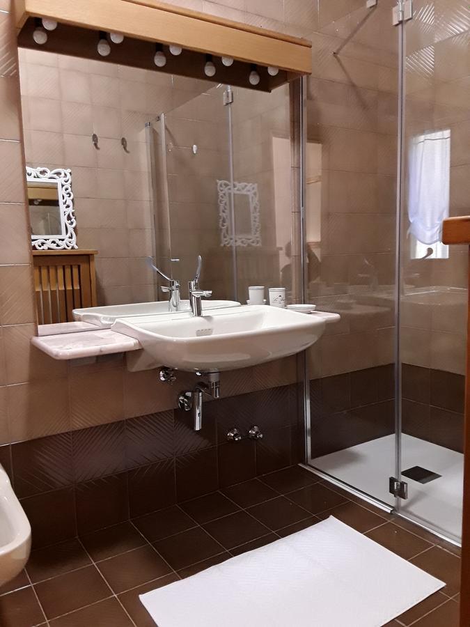 Großes Doppelzimmer