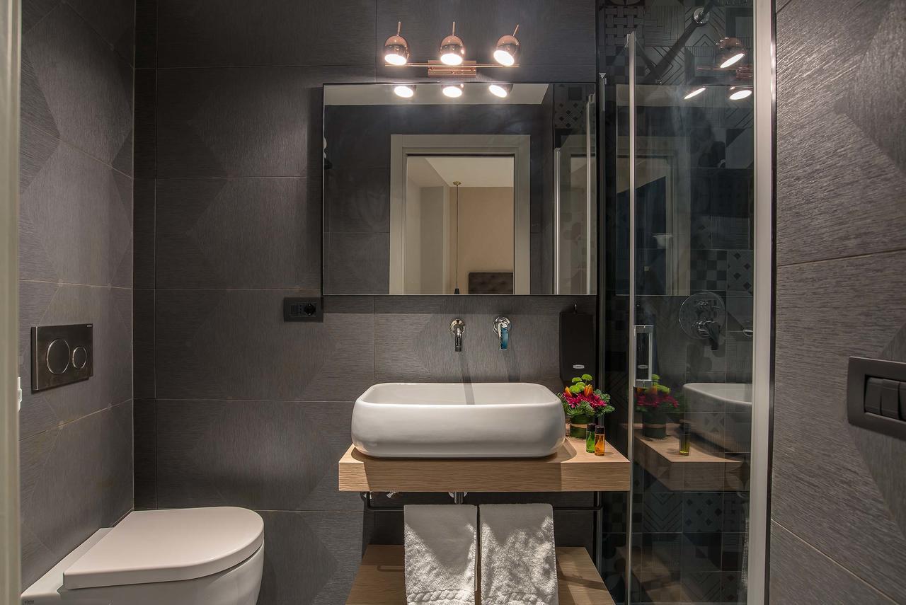 Deluxe Double or Twin Room with Spa Bath,526490469:JPEG