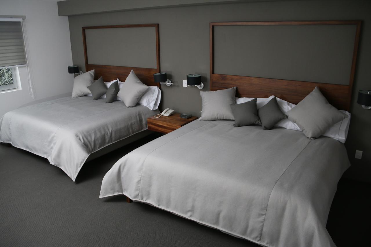 Deluxe Queen Suite,712663711:JPEG
