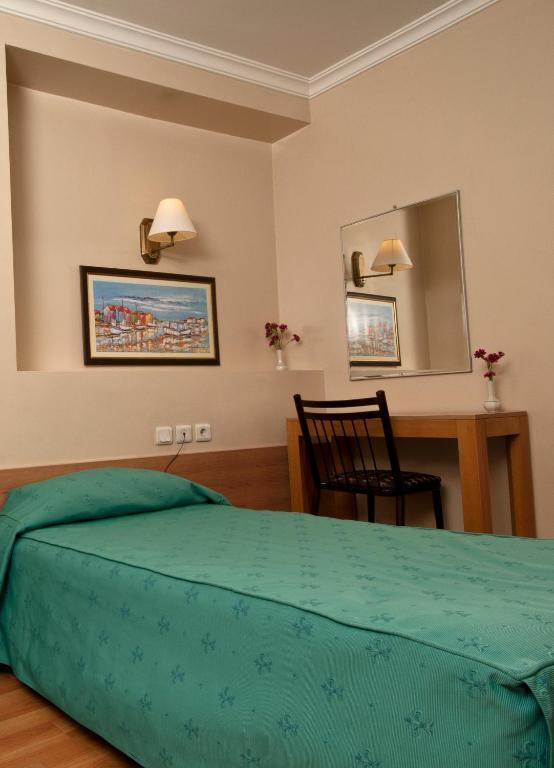 Standard Single Room,56658460:JPEG