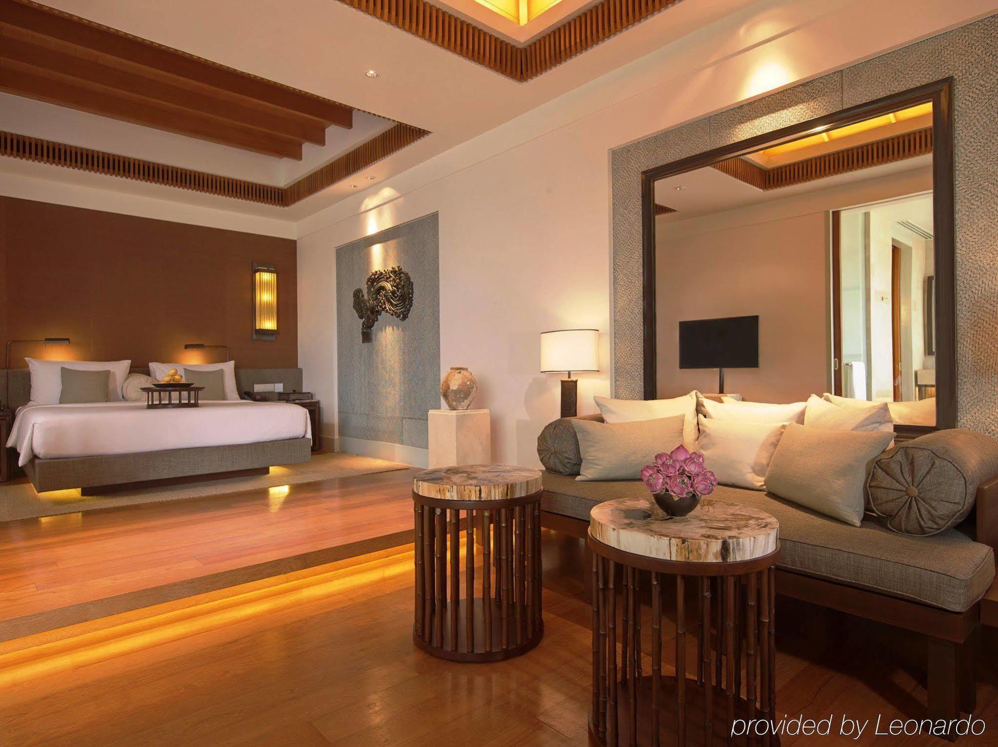 Sea View Suite
