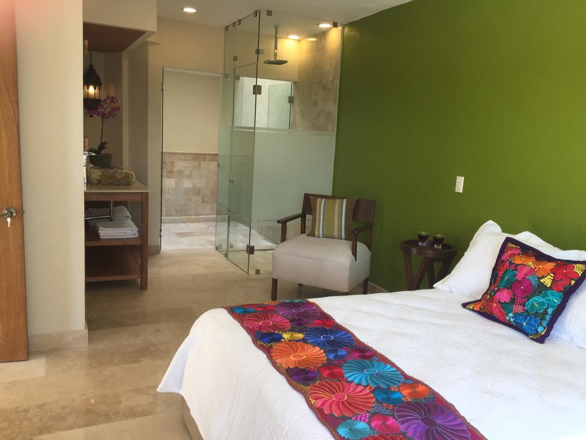 Suite 3 Deluxe King Size Bed Terrace