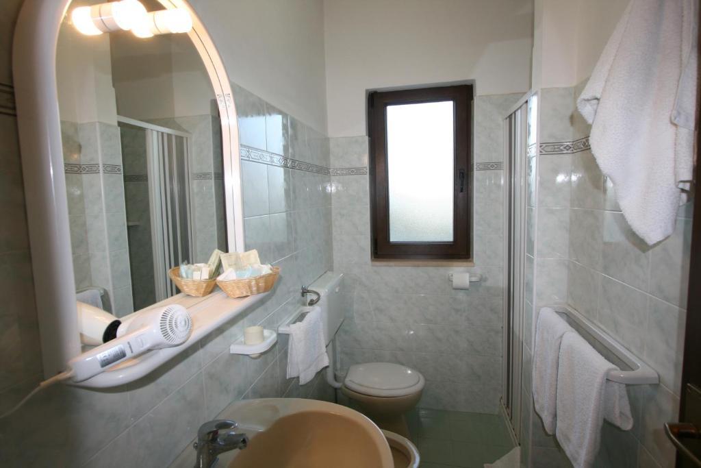 One-Bedroom Apartment (2 Adults),707113114:JPEG