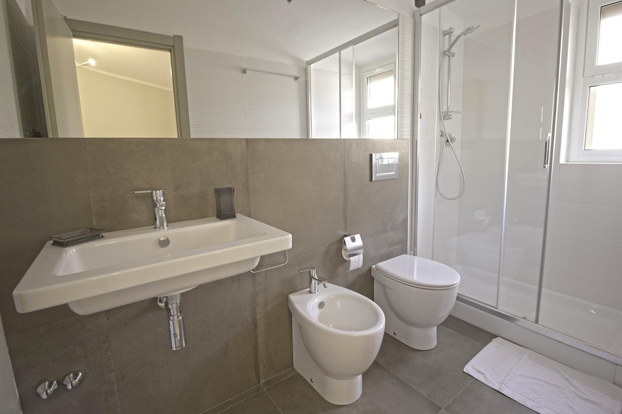 Double Room,630629577:JPEG