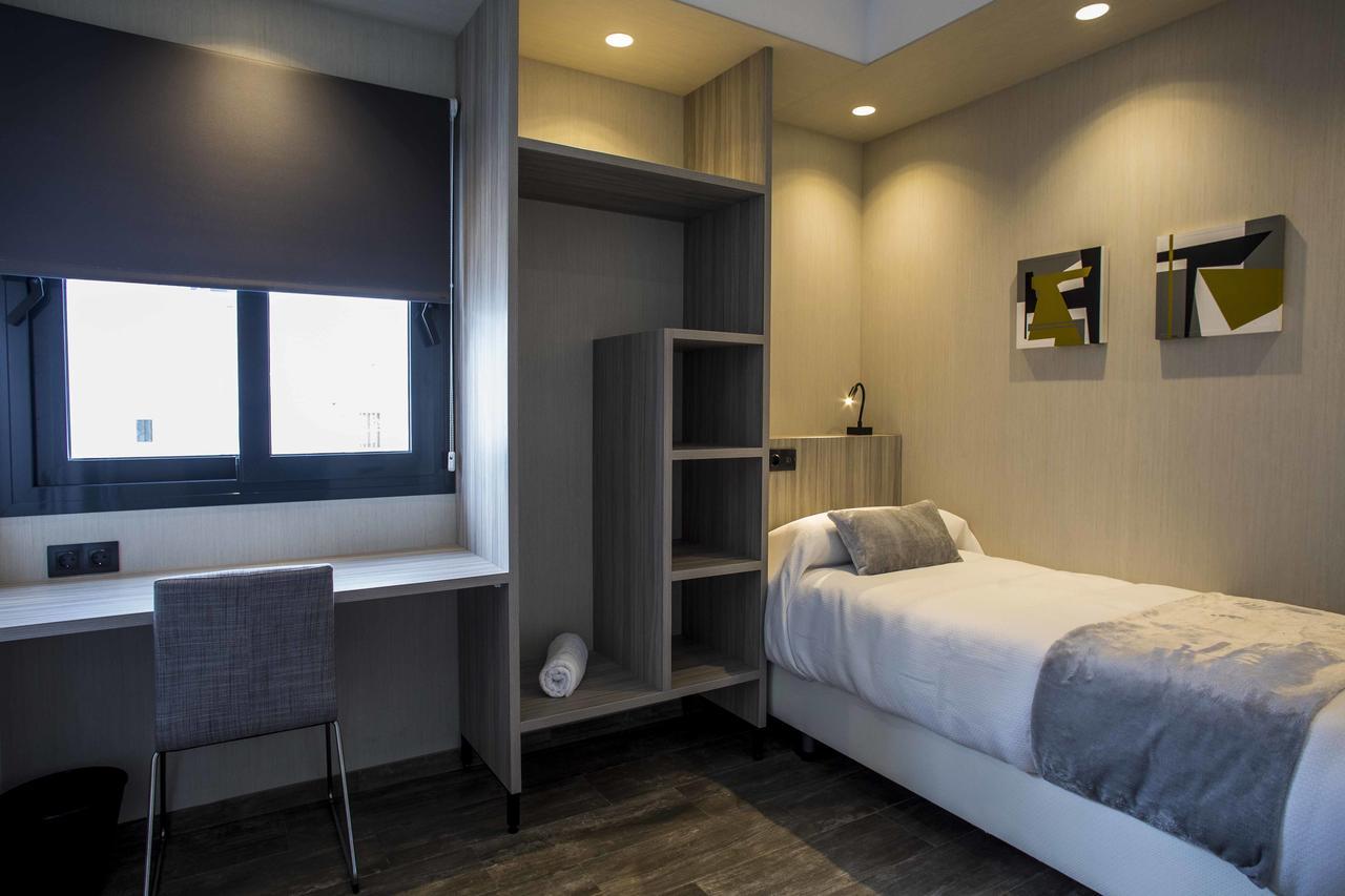 Single Room Private Bathroom