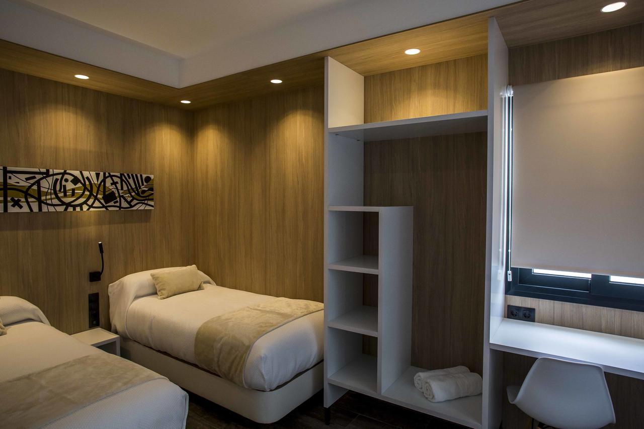 Twin Room Private Bathroom