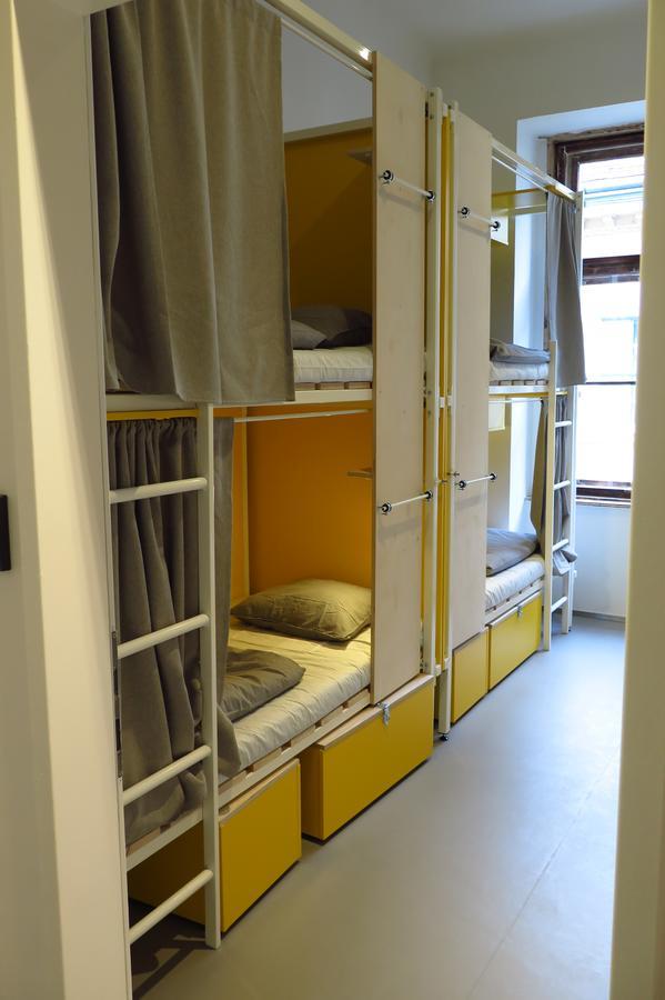 Cama en habitación compartida mixta de 4 camas