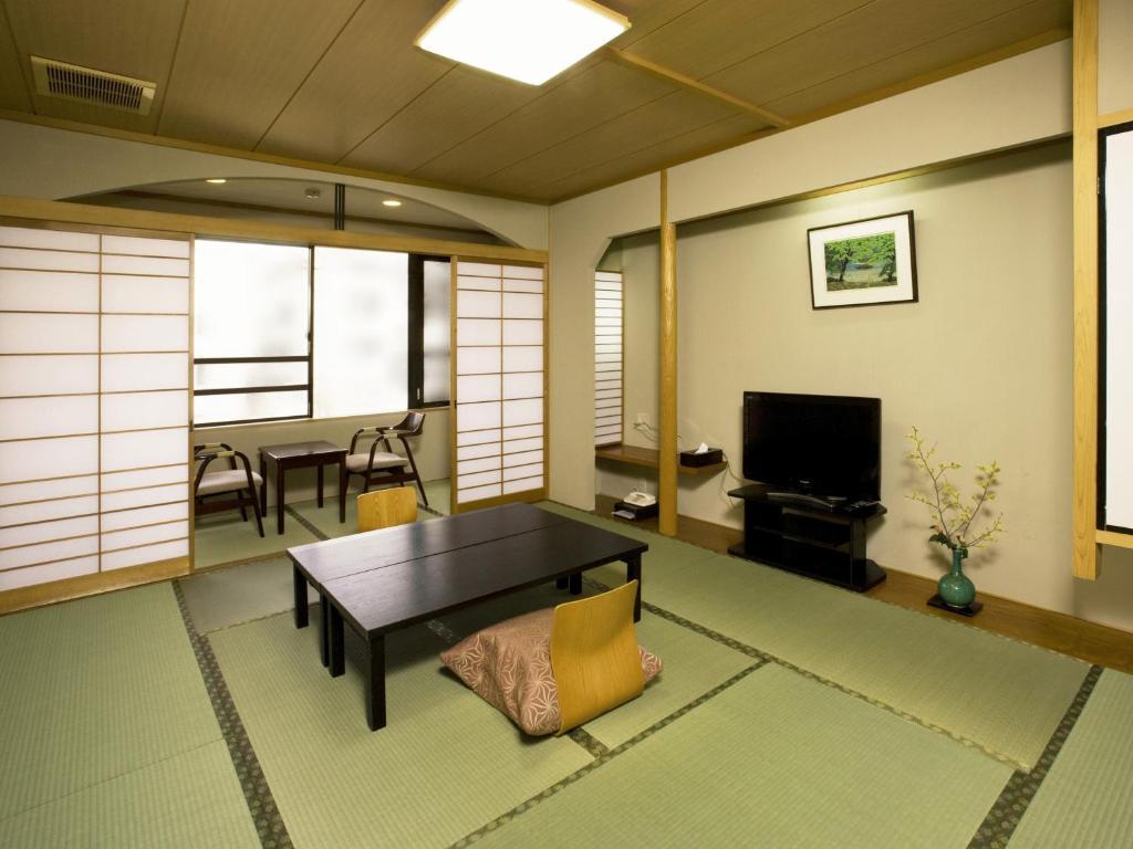 Japanese-Style Room