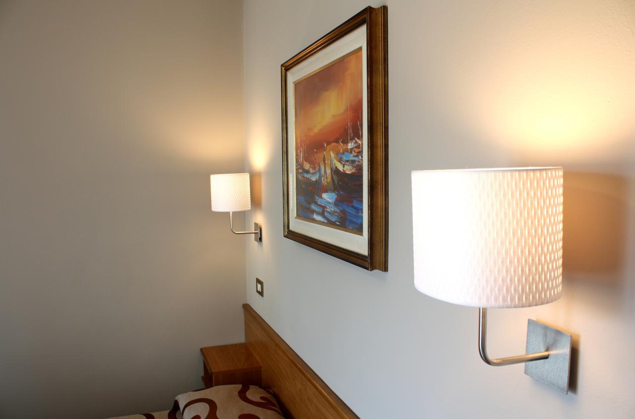 Standard Double or Twin Room,640321923:JPEG