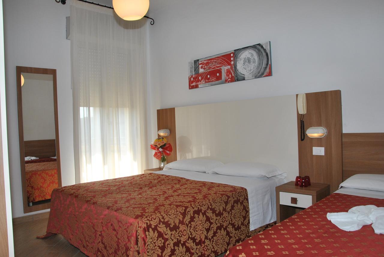 Triple Room,646490268:JPEG