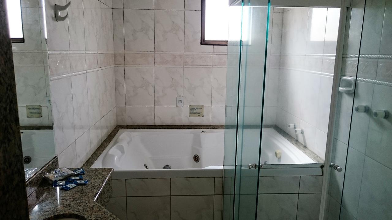Master Suite Spa Bath