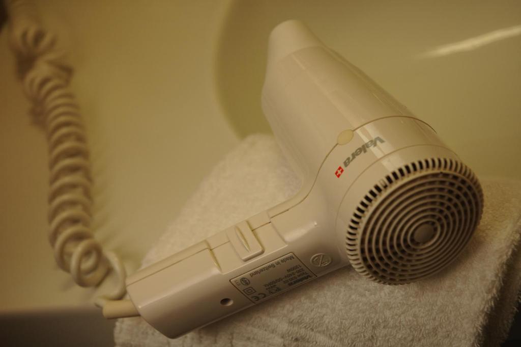 Standard Room with Bath,64868425:JPEG
