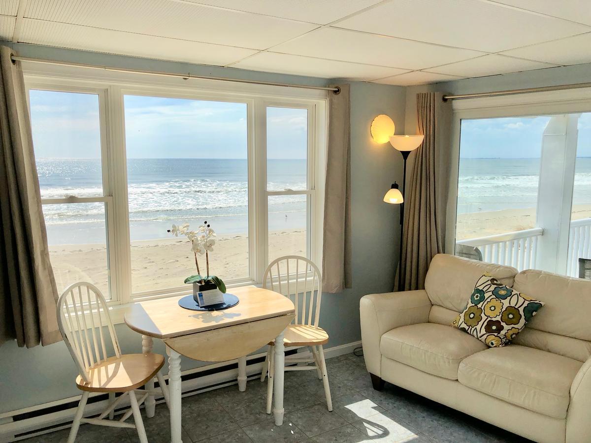 Queen Studio with Ocean View