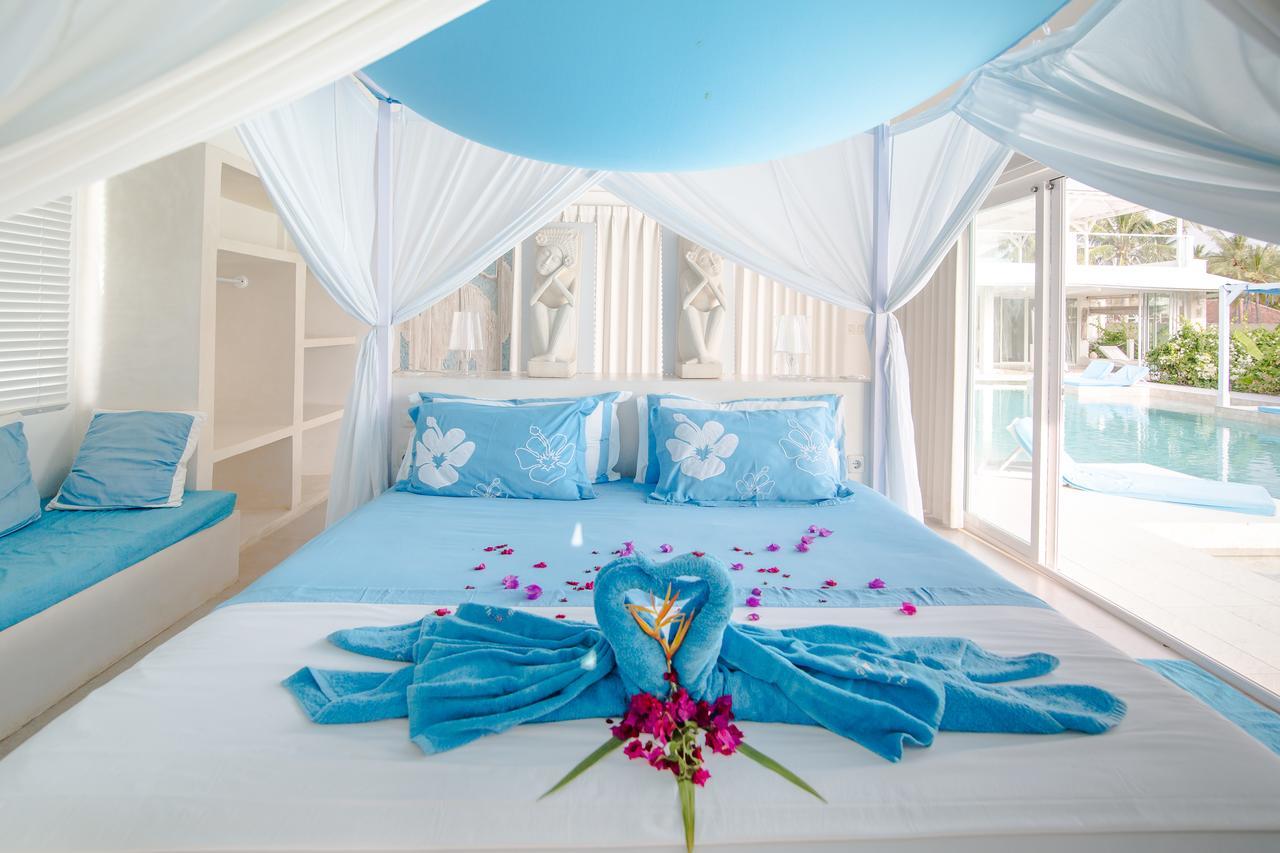 Bungalow Beach Front