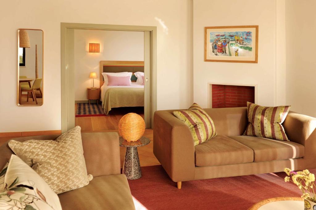 Two-Bedroom House with Garden View,112912053:JPEG