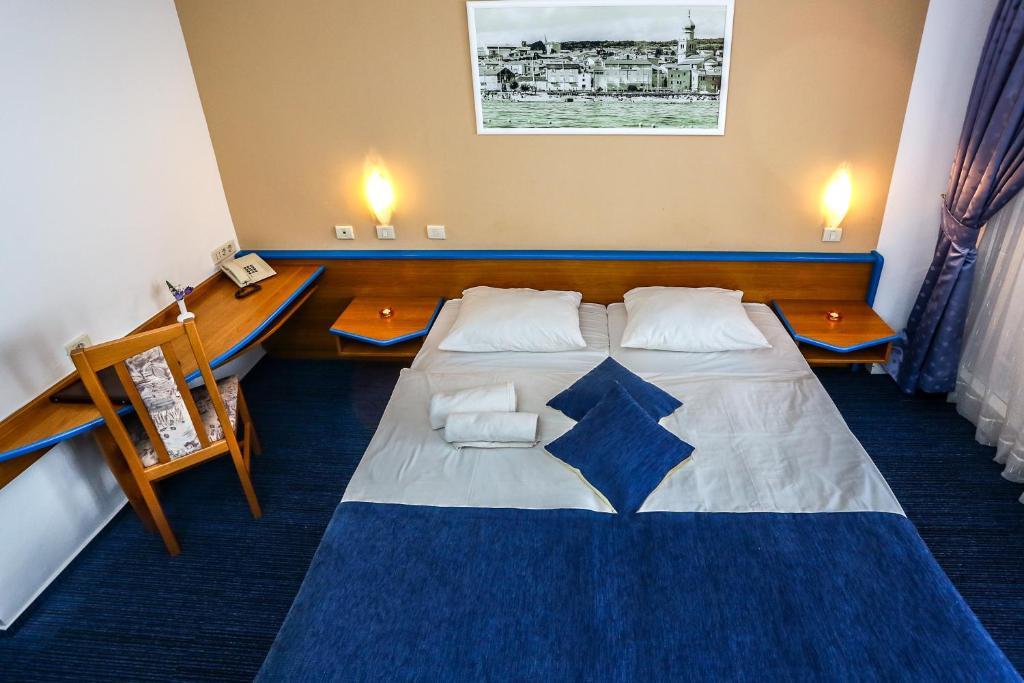 Double Room with Balcony and Sea View,1014074734:JPEG