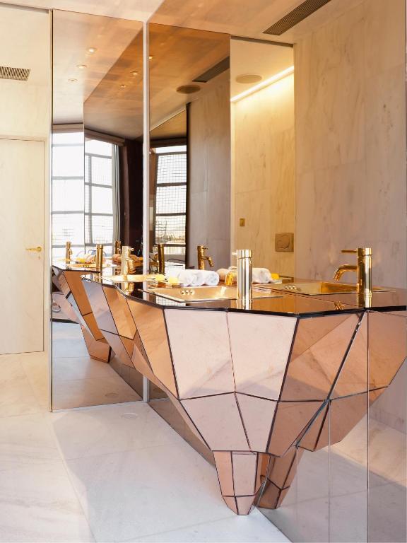 Penthouse Suite,256205941:JPEG