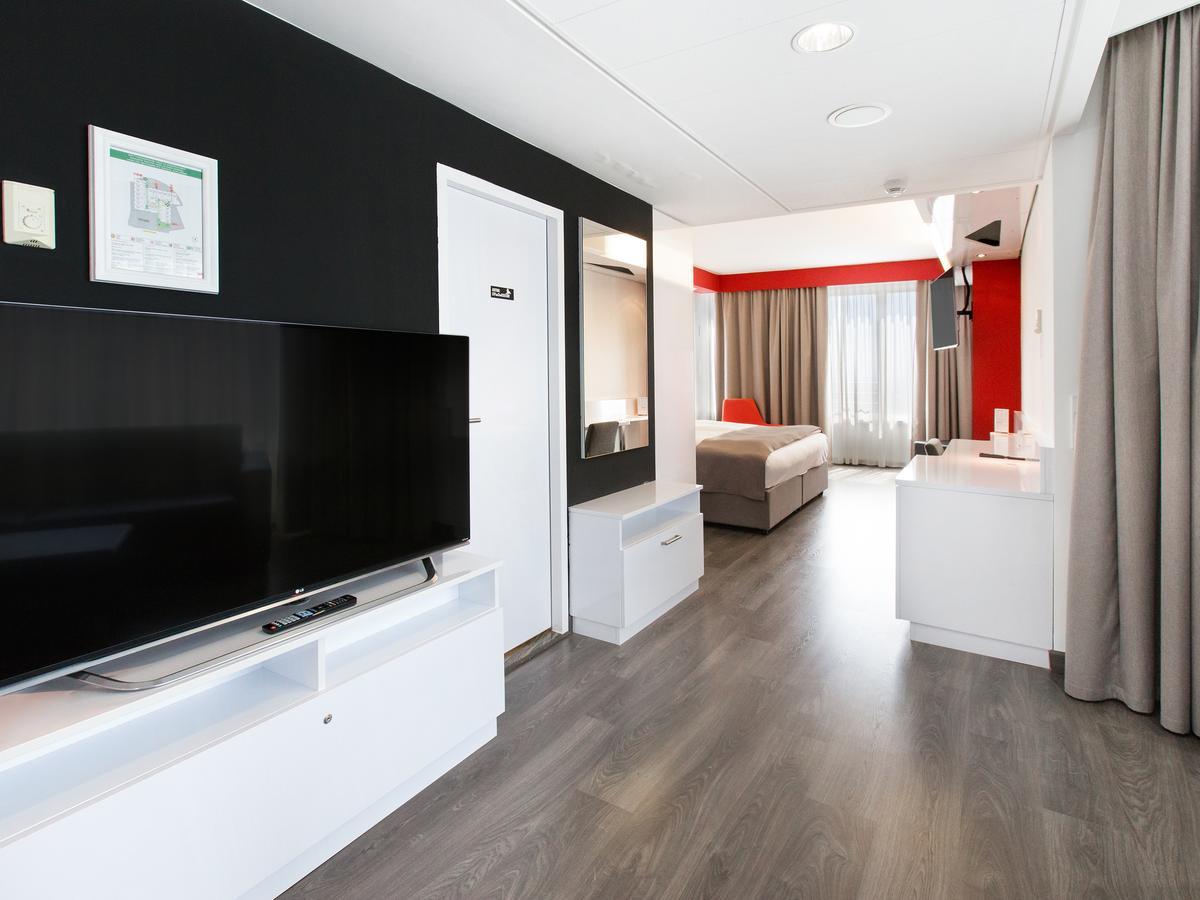 Junior Suite,664420632:JPEG