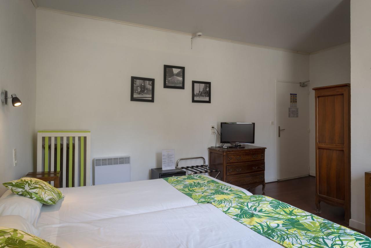 Twin Room,1654255761:JPEG