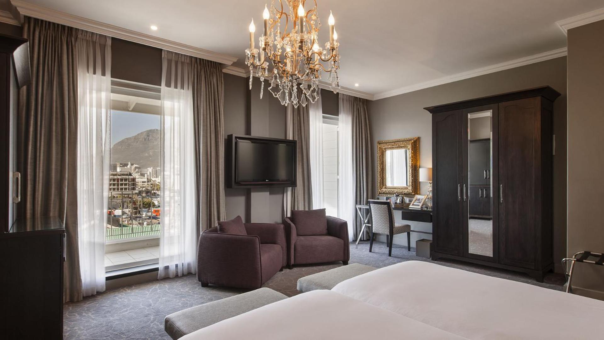 Premium Double or Twin Room Mountain View
