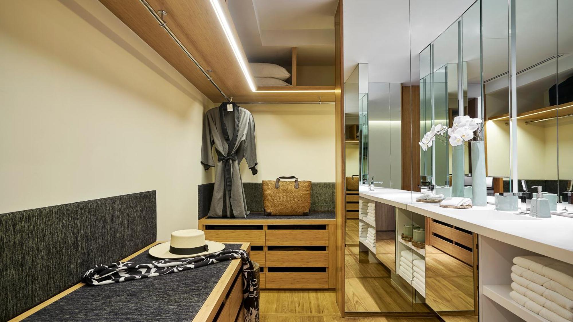 Deluxe Double or Twin Room with Sea View