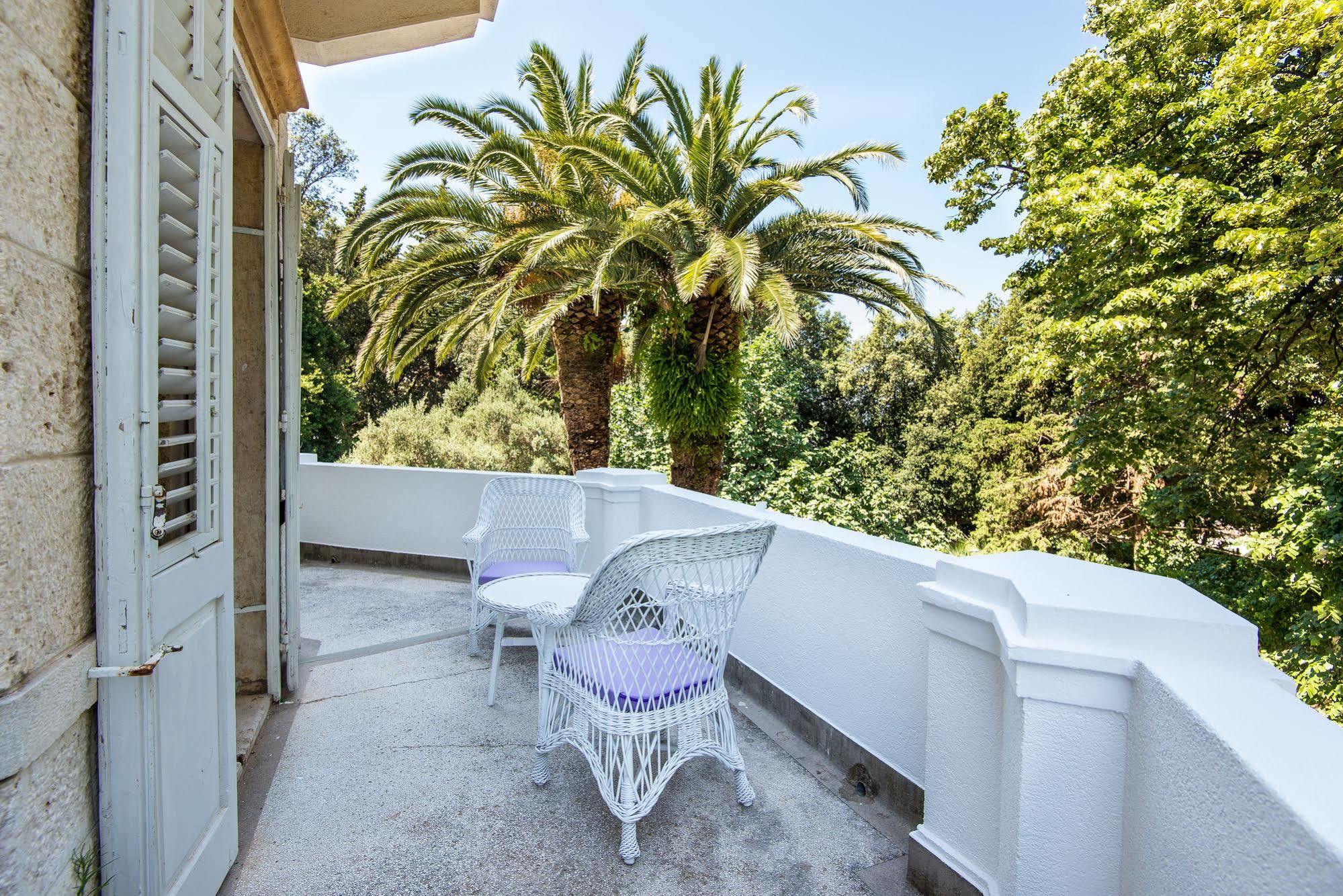Offre Limitée Été 2015 - Chambre Double ou Lits Jumeaux - Vue sur Parc
