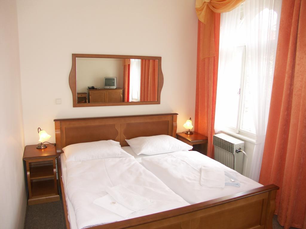 Standard Doppel- oder Zweibettzimmer