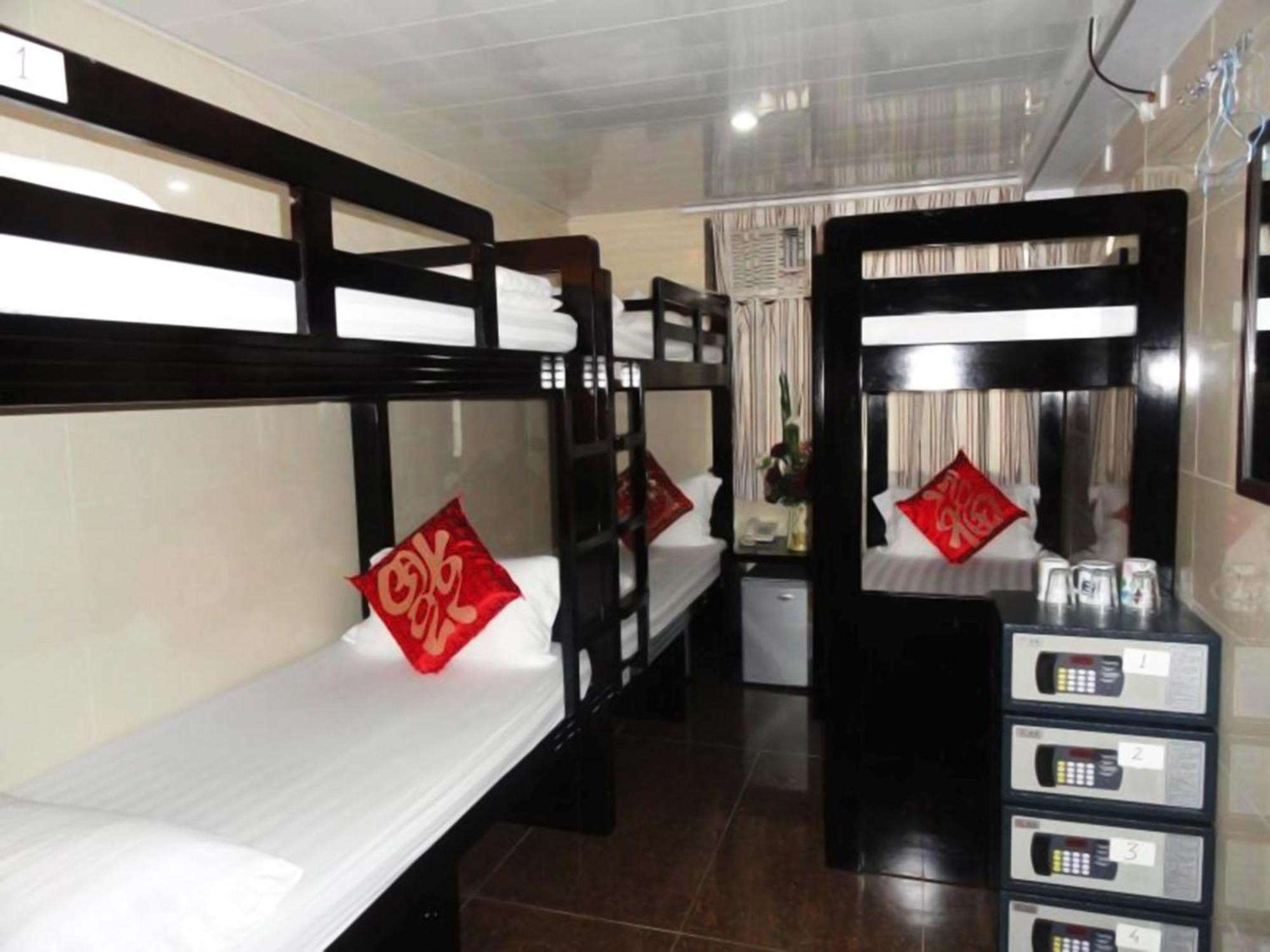 Bed 6-Bed Mixed Dormitory Room,190231897:JPEG